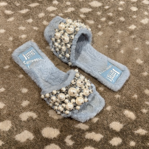 Jeffrey Campbell Baby Blue Facile Faux Fur Slide Sandals. Size 7.5 - Picture 4 of 12